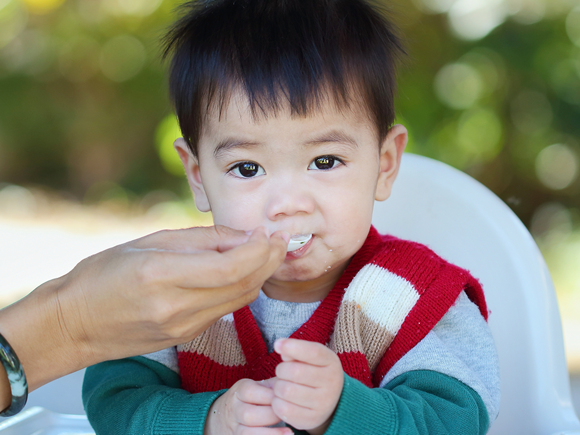 Feeding Challenges: Burping, Hiccups and Spitting Up